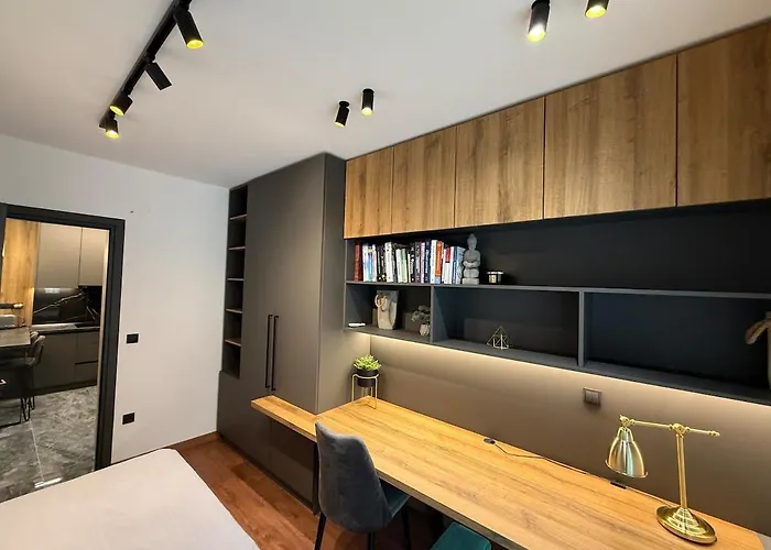 Forumland Modern Center 60sqm 2 Beds ! Appartamento